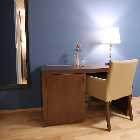 Markthotel 3*
